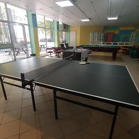 Ow Gromada Pod Bukami Üdülőpark Międzyzdroje