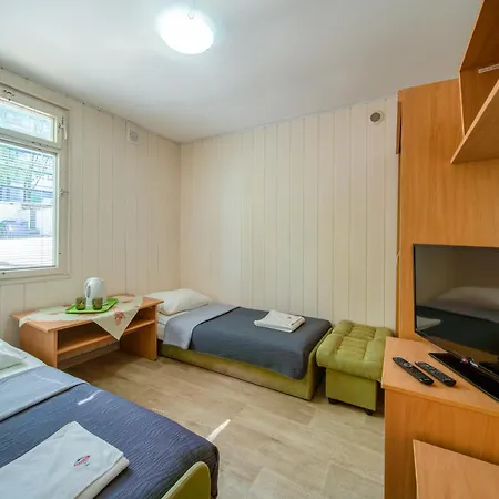 Ow Gromada Pod Bukami Semesterpark Miedzyzdroje