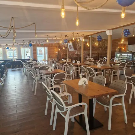 Ow Gromada Pod Bukami 2* Мендзыздрое