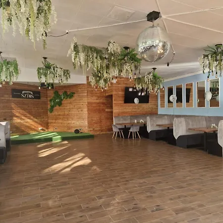 Ow Gromada Pod Bukami 2*