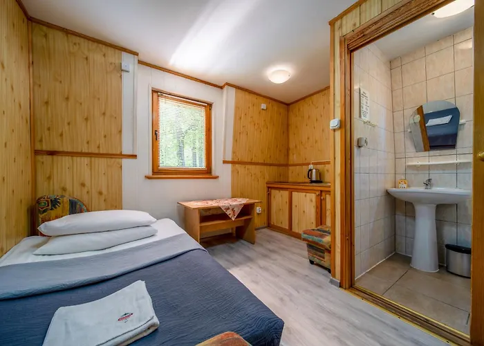 Ow Gromada Pod Bukami Мендзыздрое