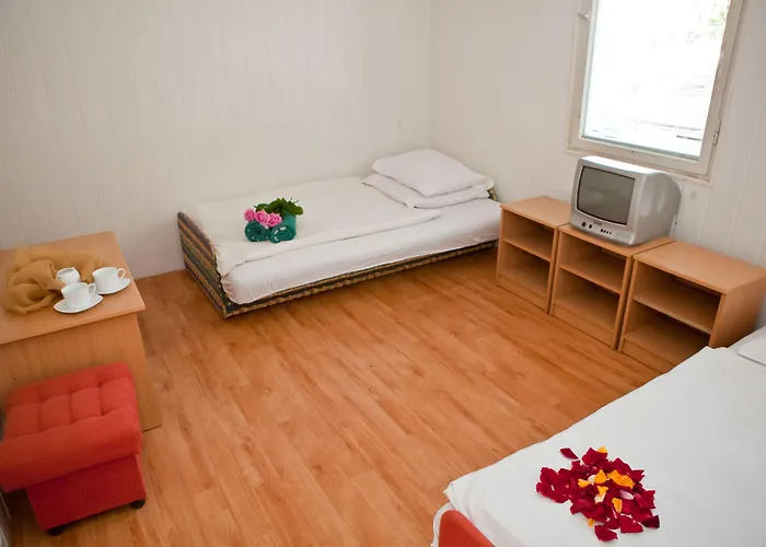 Ow Gromada Pod Bukami 2* Мендзыздрое