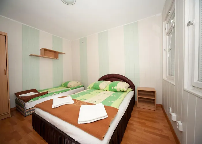 Ow Gromada Pod Bukami