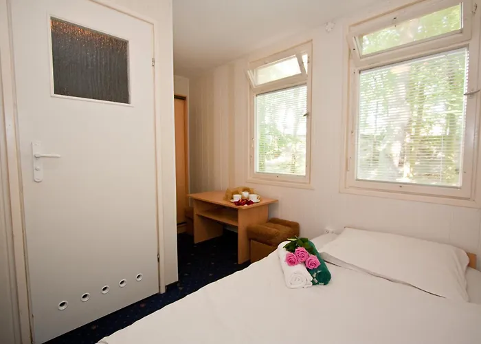 Ow Gromada Pod Bukami